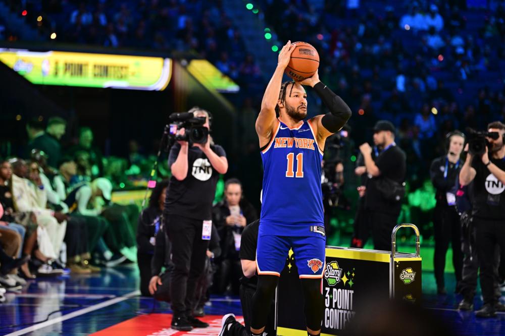 仅吸引了球 仅吸引了球